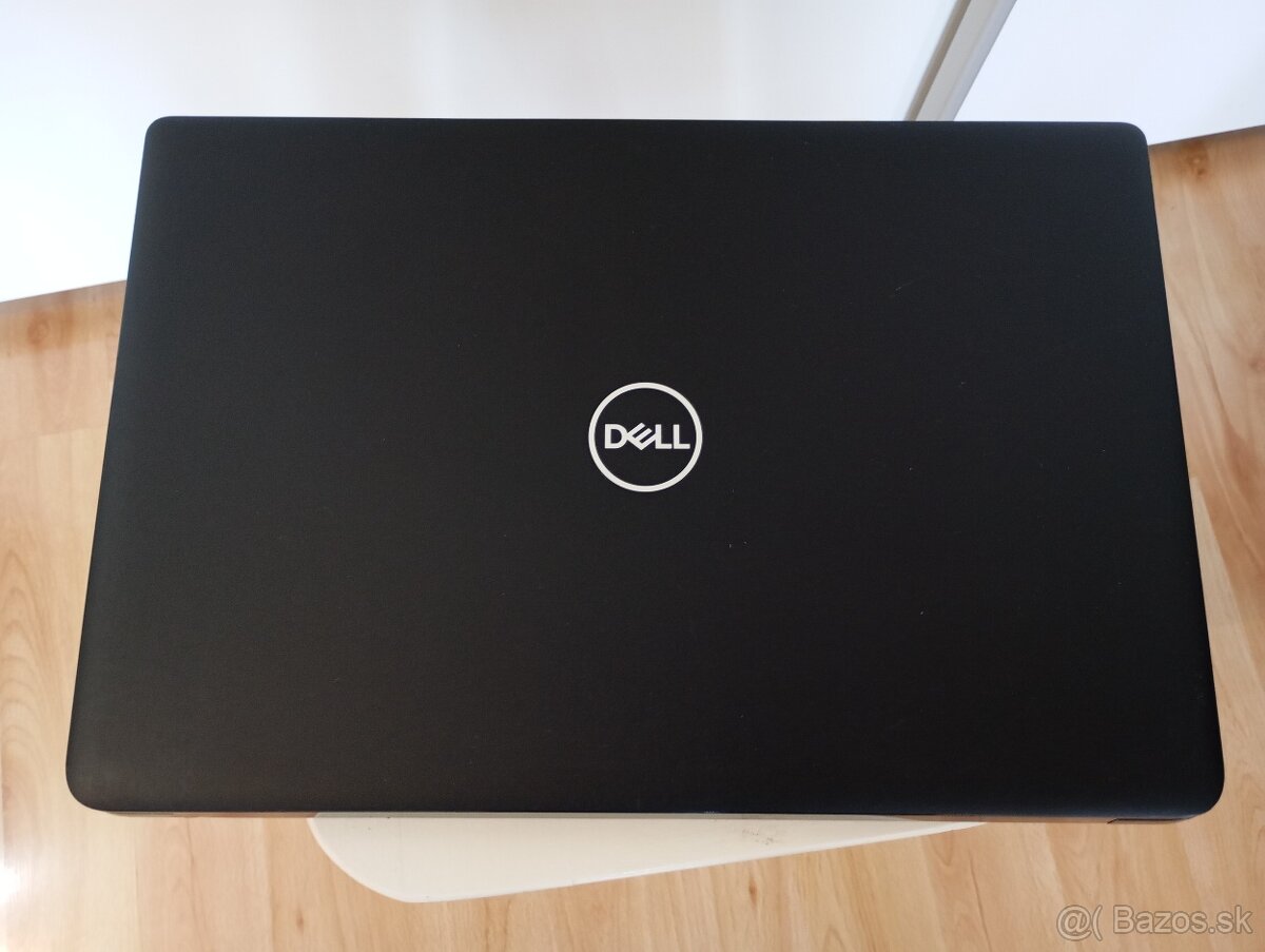 predám Dell Latitude 3500 , Intel core i5 , 8gb ram , ssd - 2