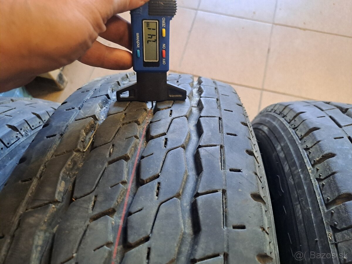 Letné Firestone Vanhawk 2 205/65/16C 107/105T - 2