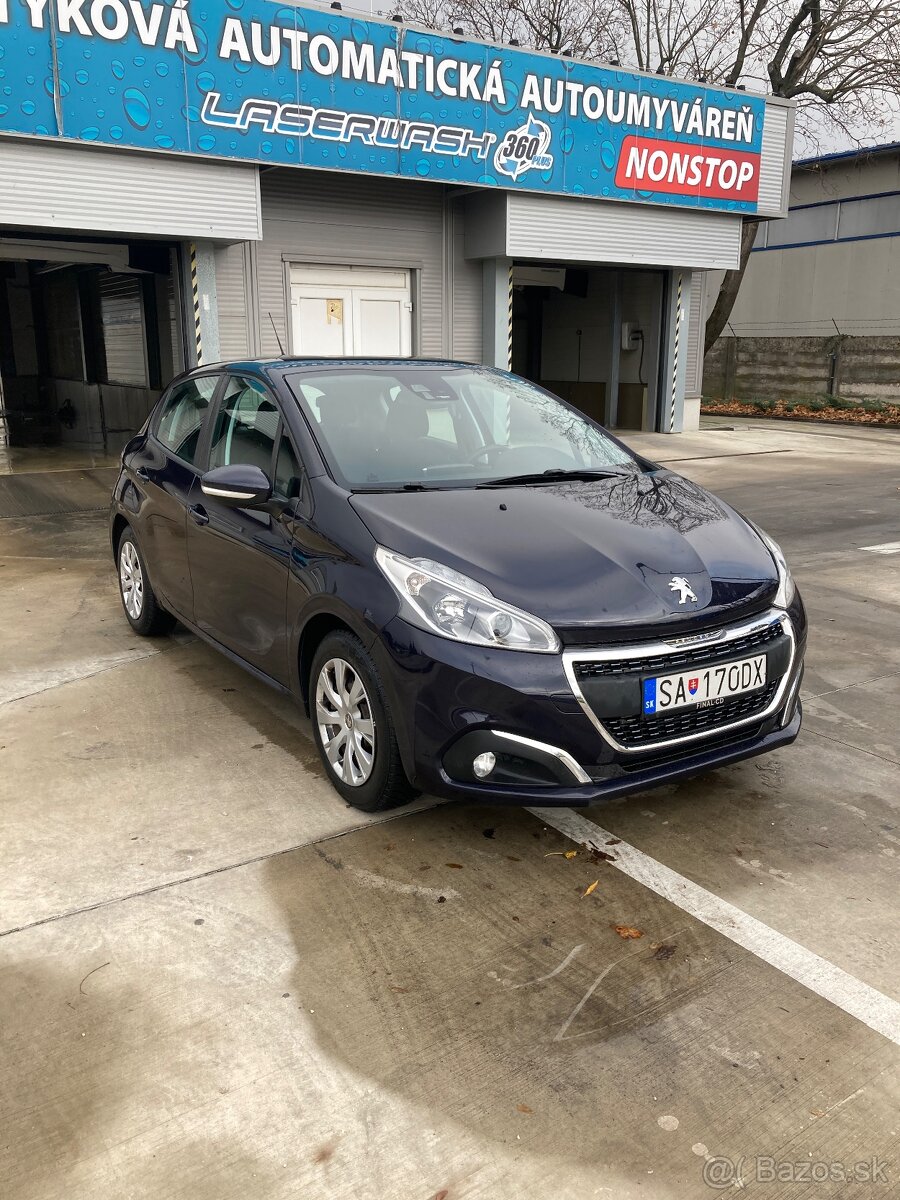 Peugeot 208 1,2 2018 91 352 km 6000€ - 2