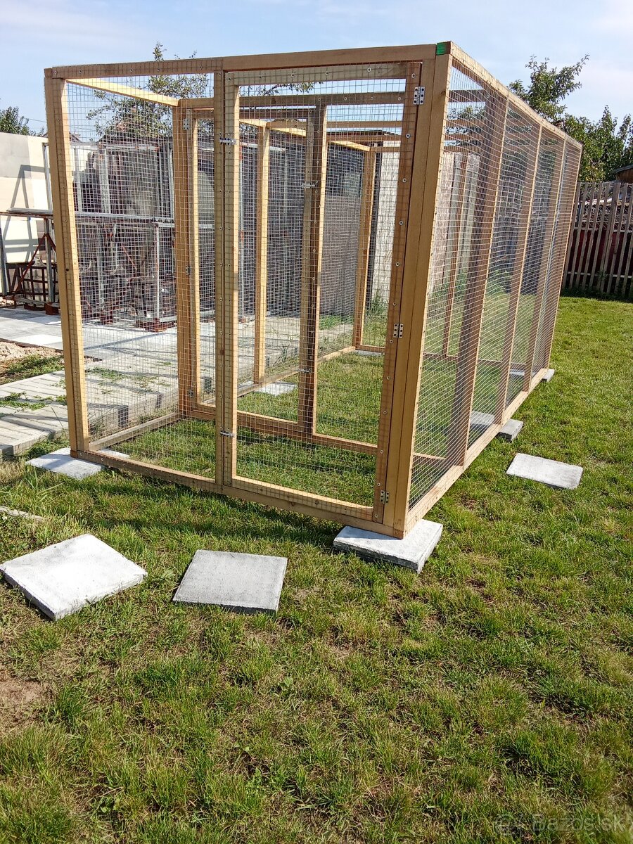 Predám veľkú priestrannú volieru - 2