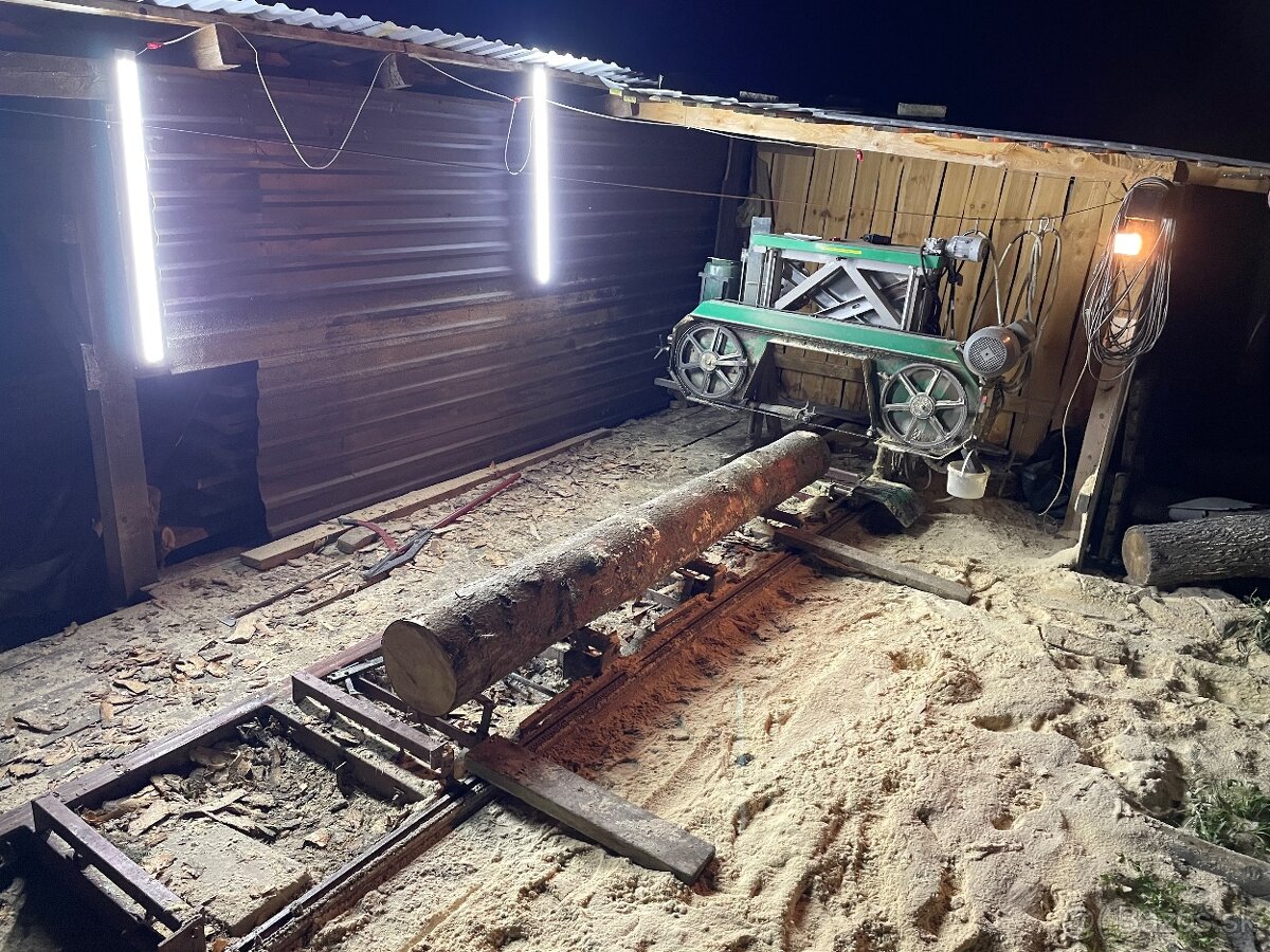 Kmeňová pasová píla Pilous CTR700 - 2