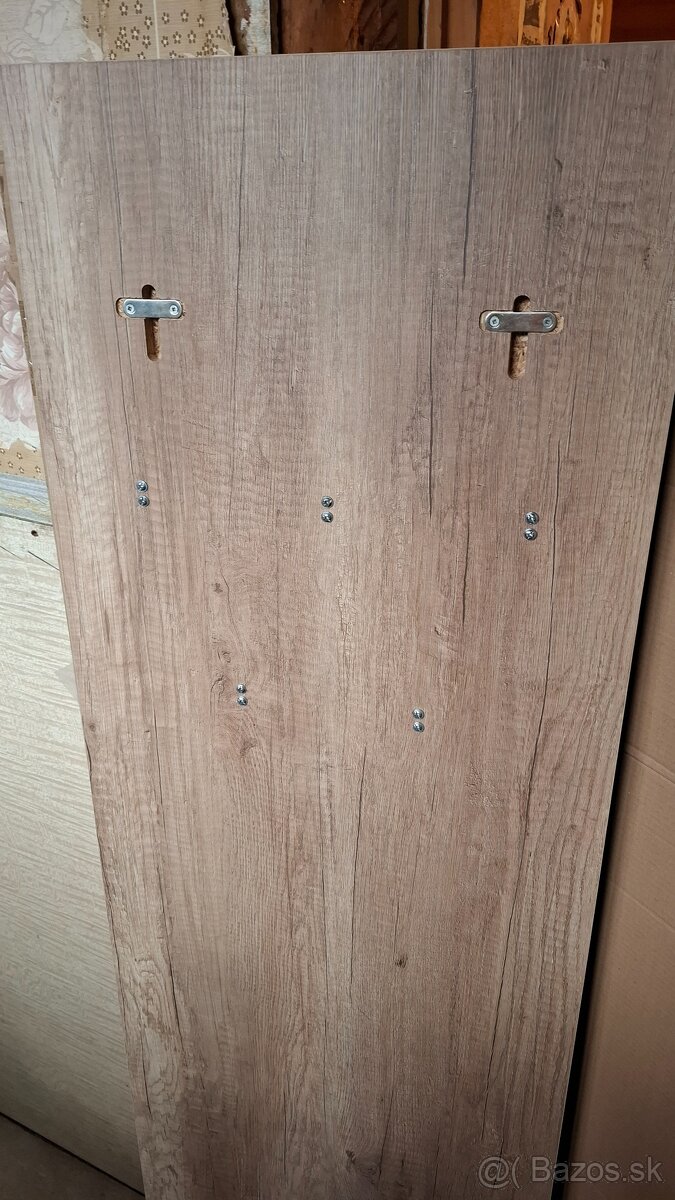 Vešiaková stena - 2