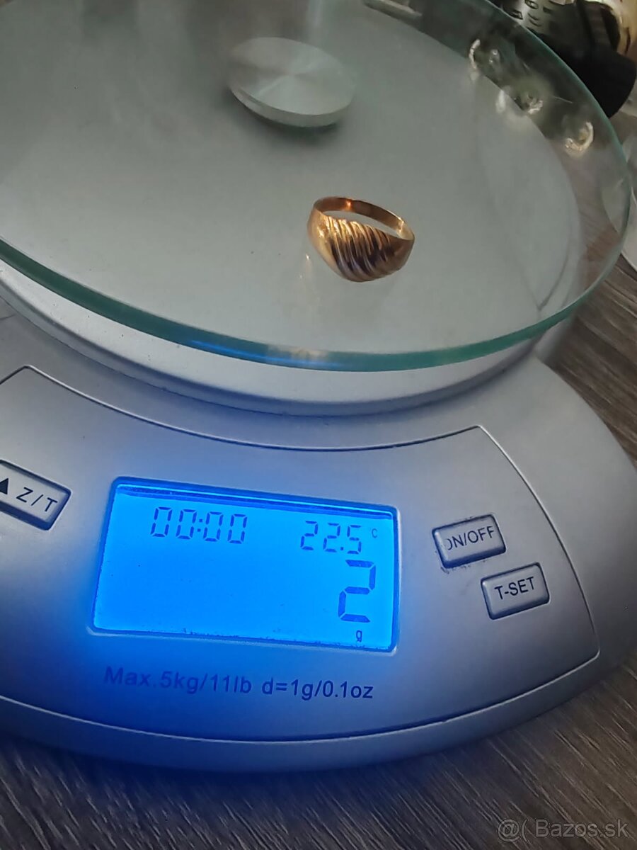 Zlaté náušnice a prstene - 2