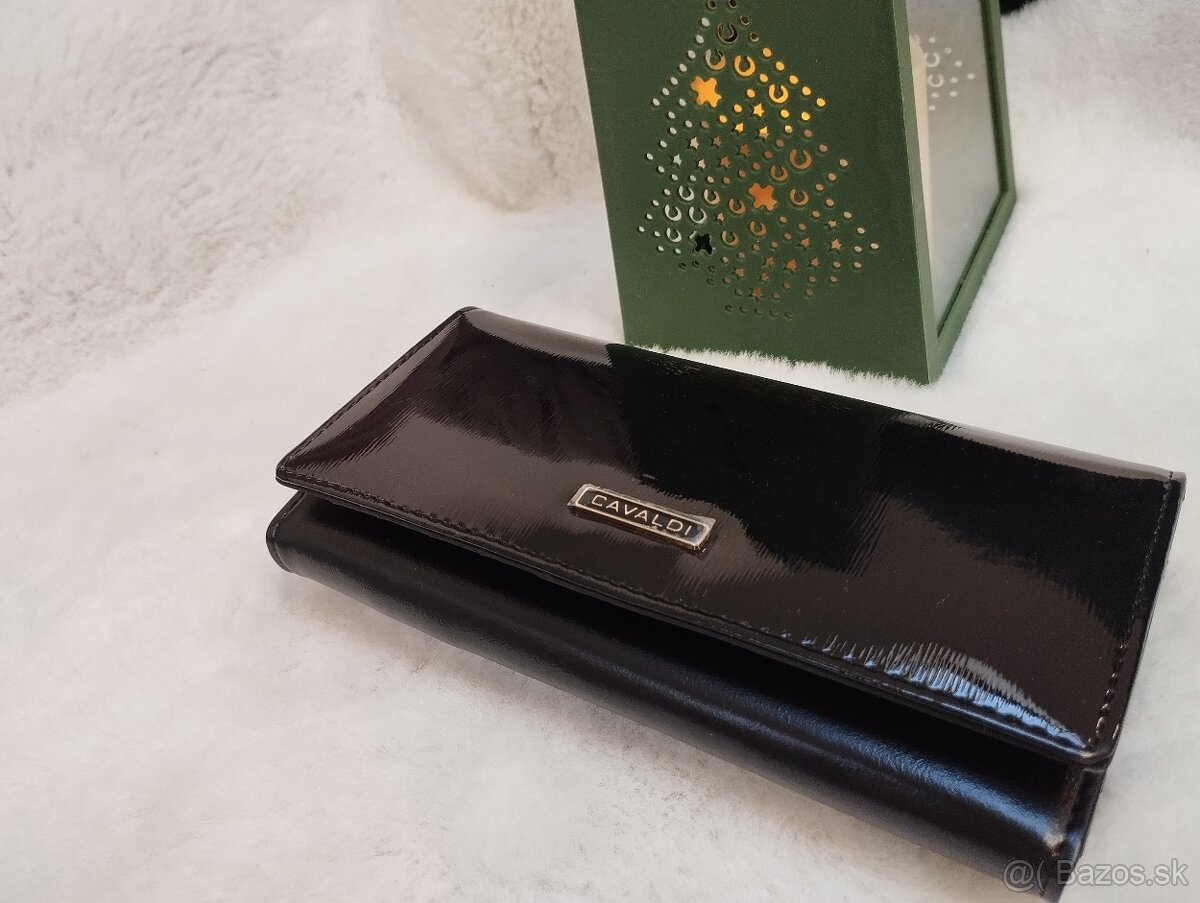 Dámska čierna peňaženka - 2