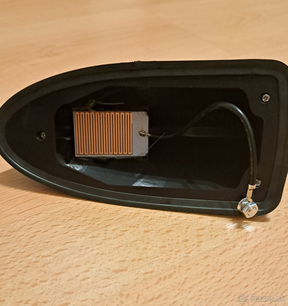 Anténa žraločia plutva - 2