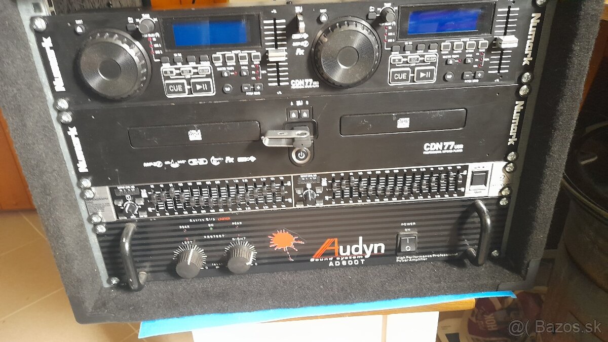 Numark CDN 77USB +Rack 7U - 2