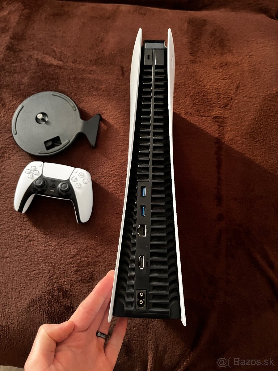 Playstation 5 s ovládačom - 2