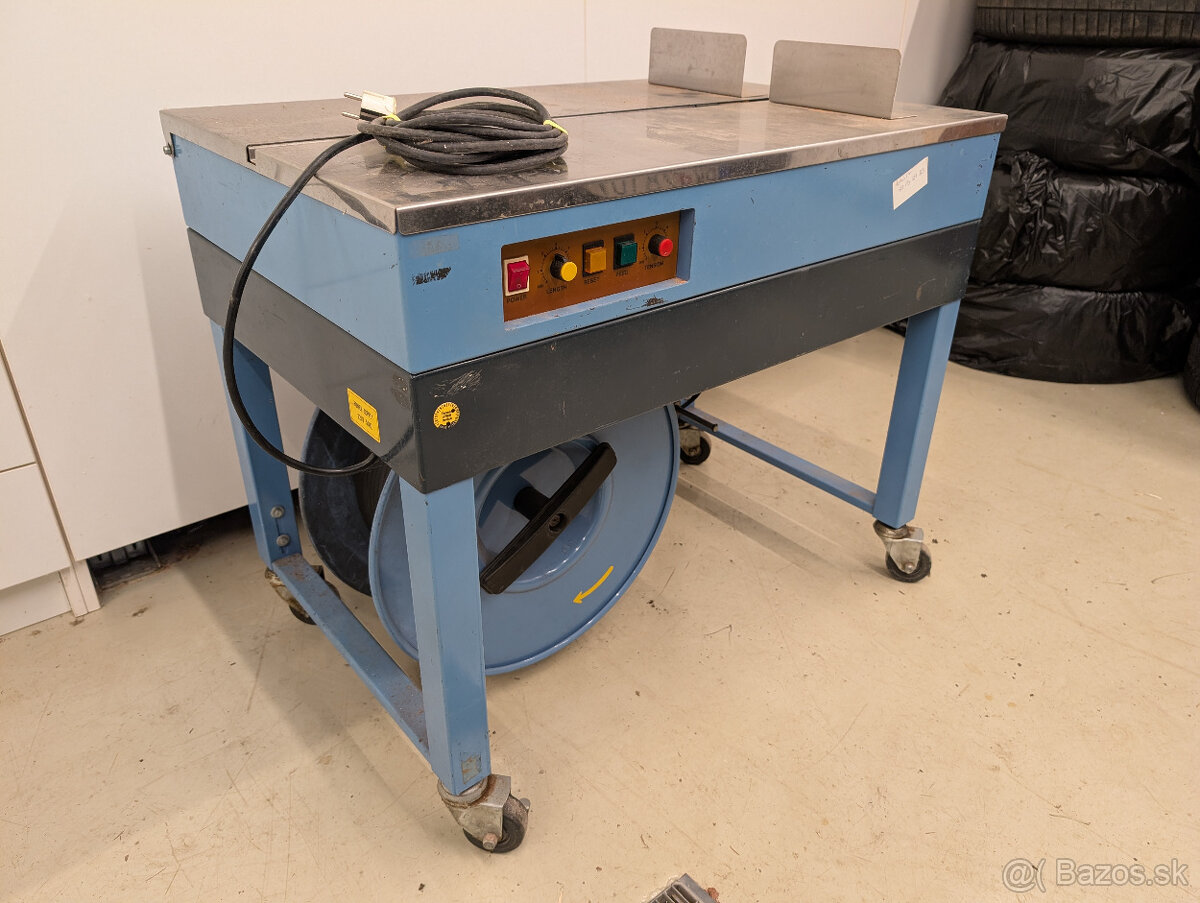 Poloautomatická páskovačka - 2