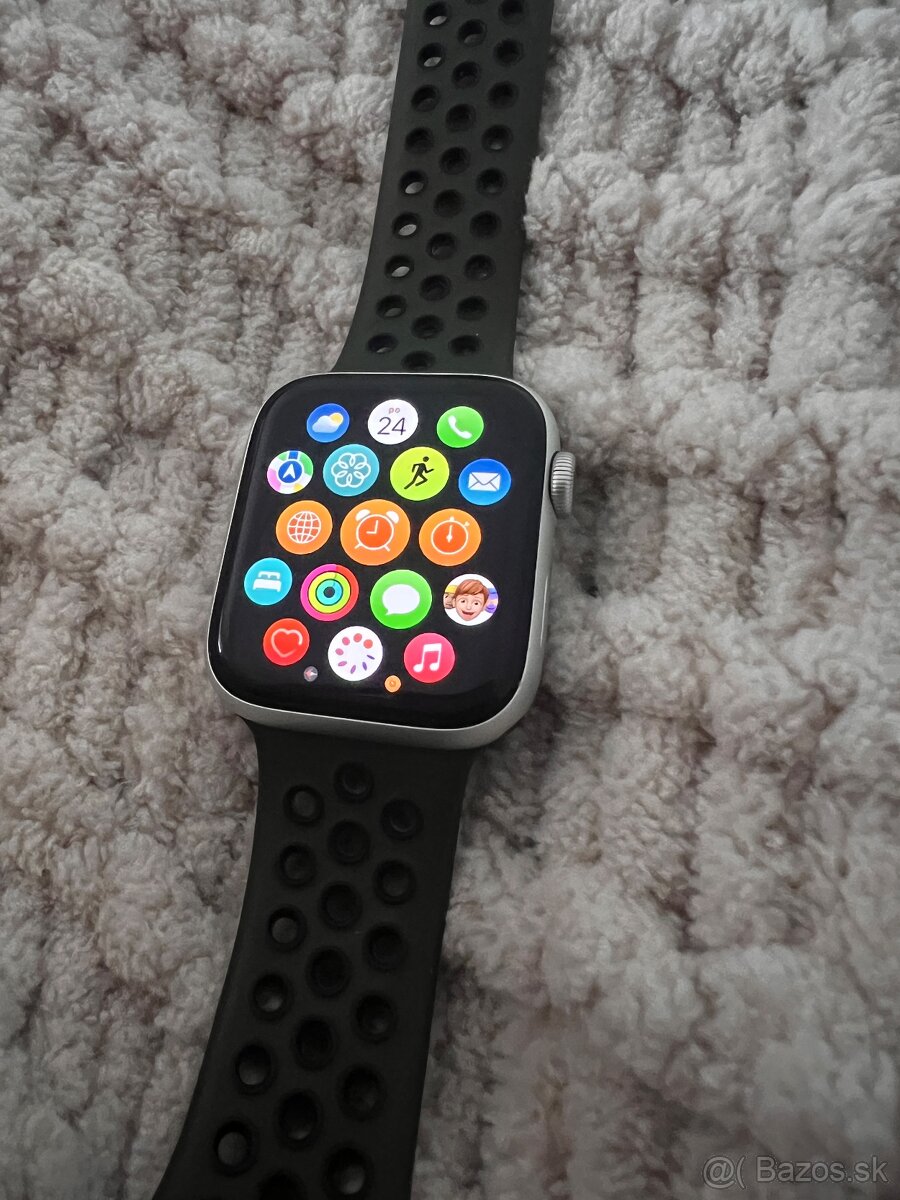 Apple watch SE 44mm - 2