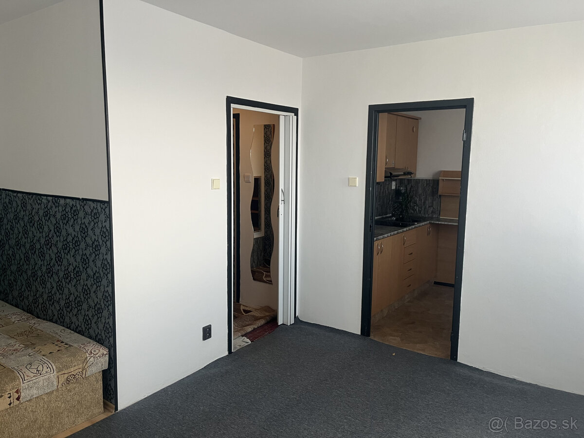 Na prenájom 1 izbový byt - Dunajská Streda - 2