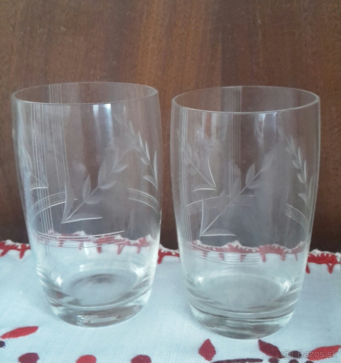 Skleneny dzban na vino. - 2