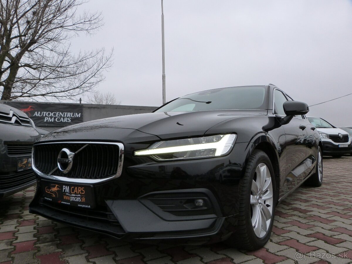 Volvo V60 B4 Momentum Pro A/T - 2