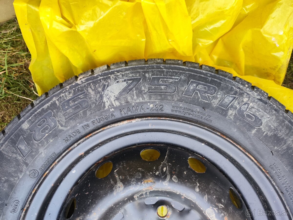 Predám pneu Lada Niva - 2