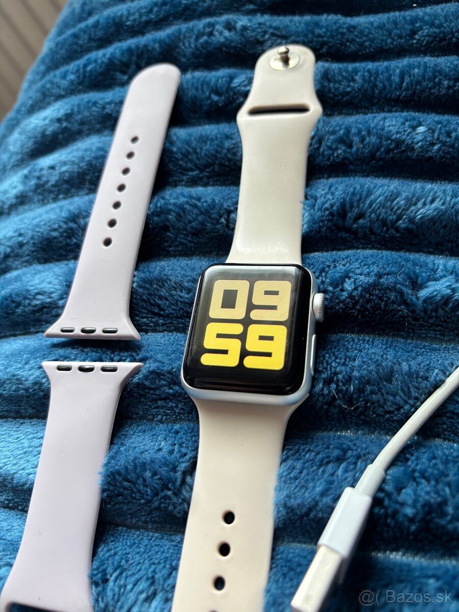 Apple watch series 3 99% batéria - 2