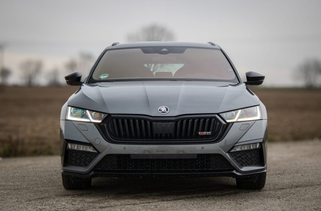 Škoda Octavia Combi RS 2.0 TDI - 2