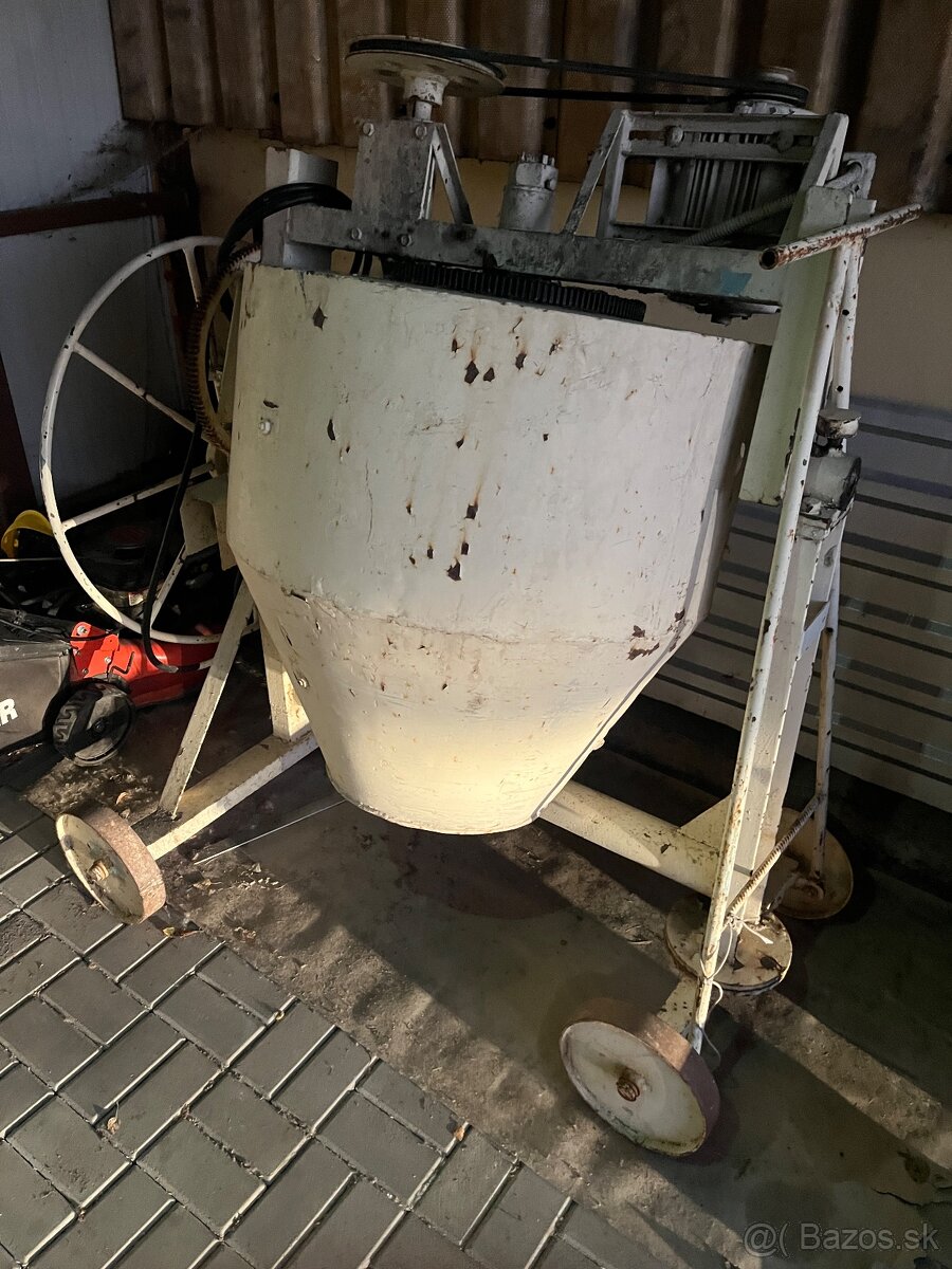 Stavebná miešačka - 2