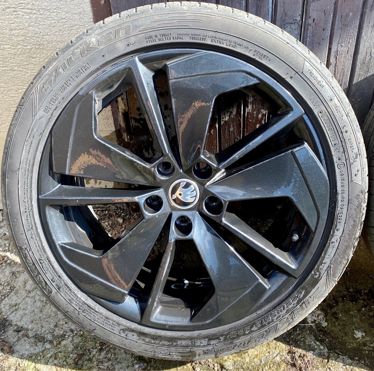 Sada komplet pneu Comet 18” - 2