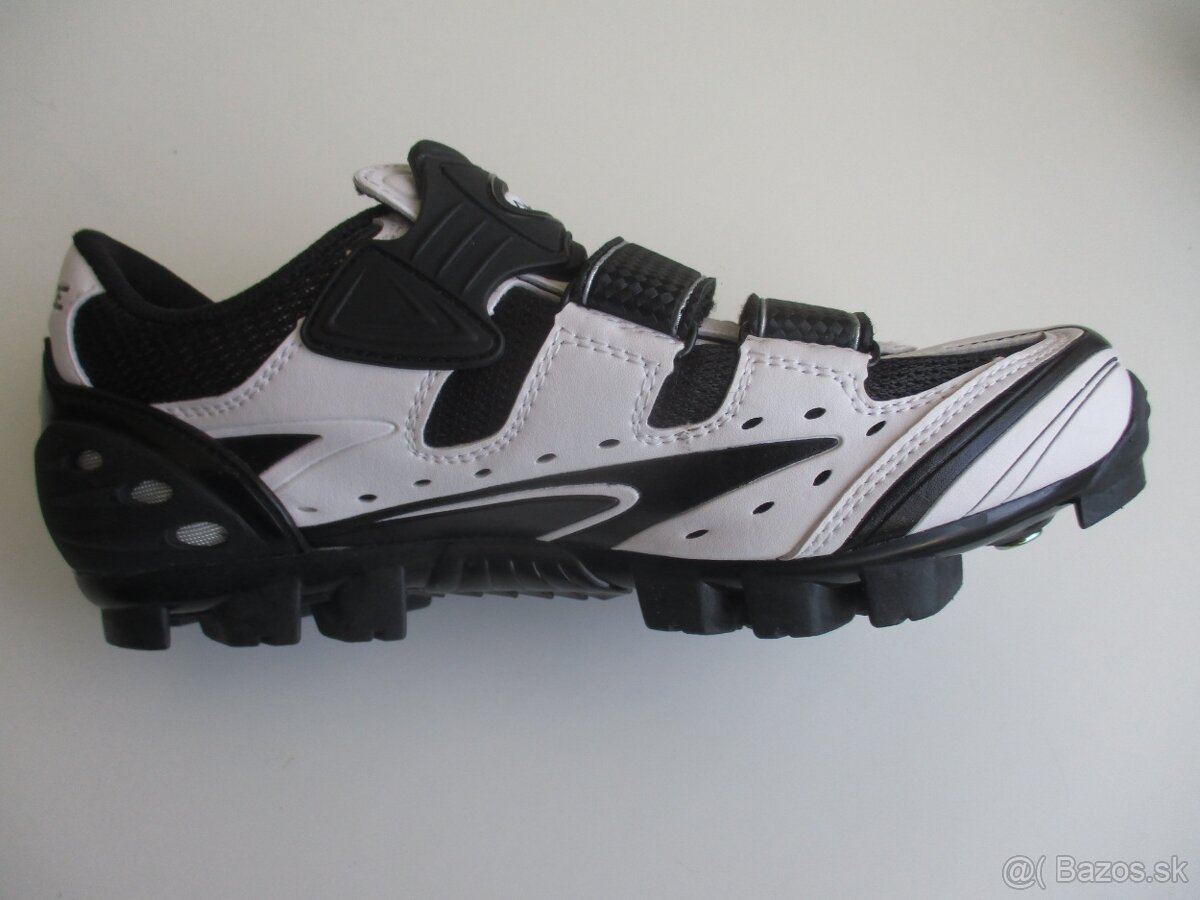 MTB tretry vel. 40 - 2