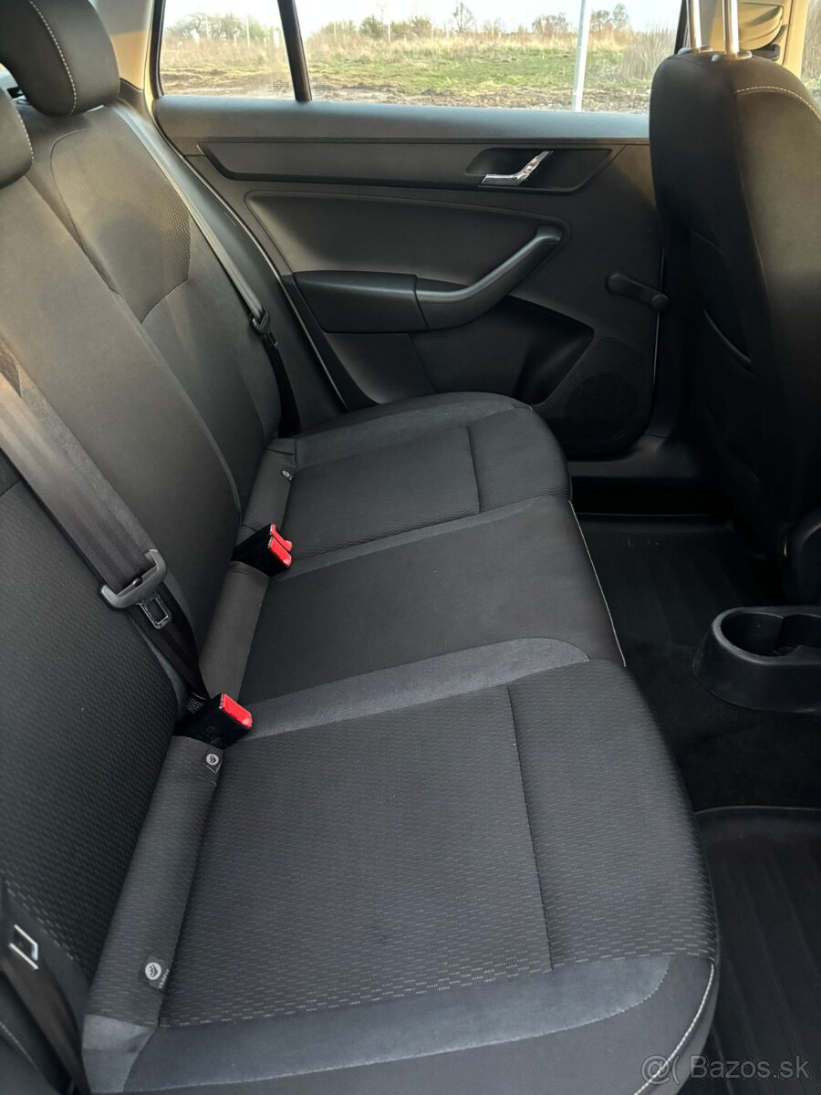 Škoda Rapid SPACEBACK - 2