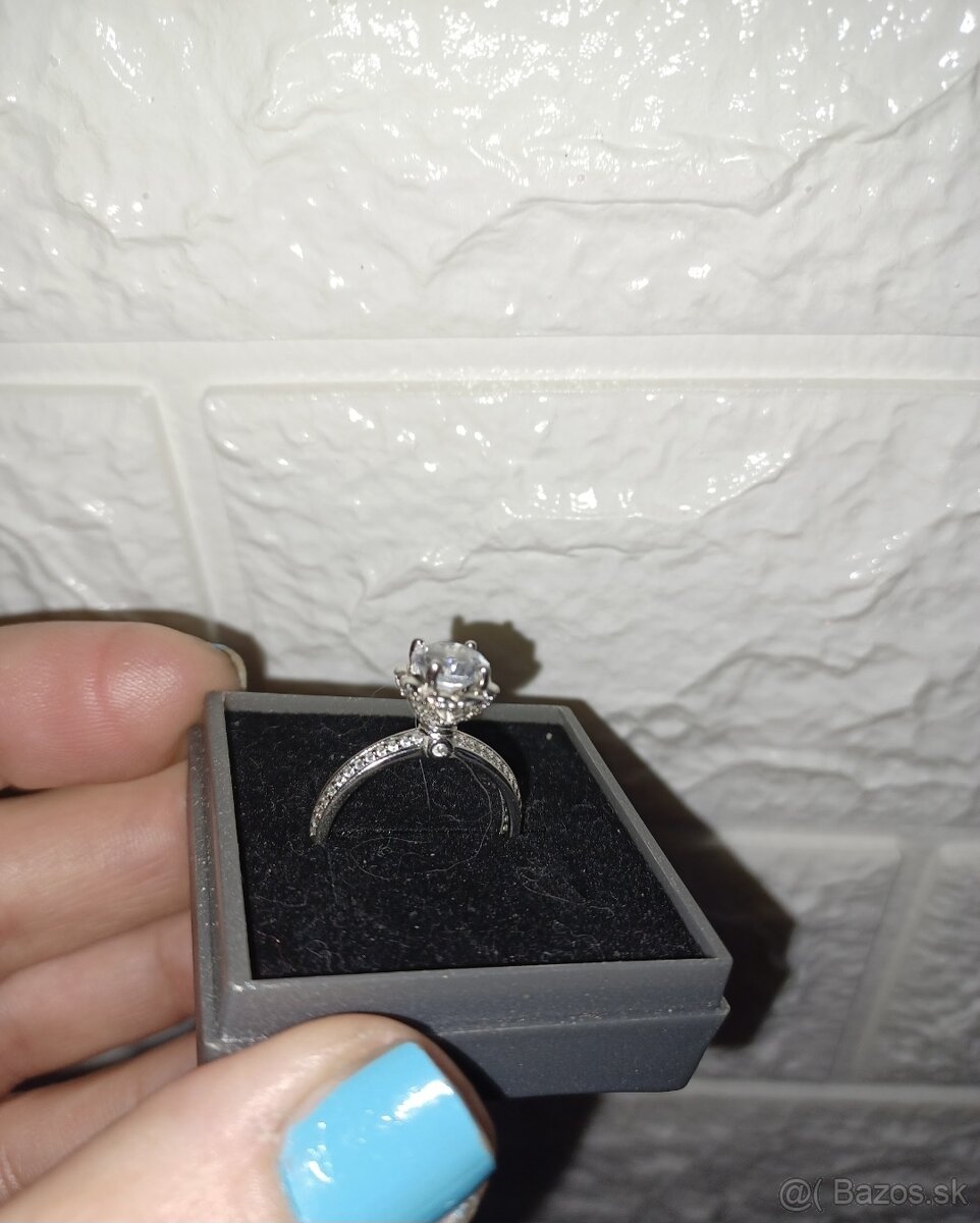 Strieborný prsteň so zirkónom v.55-NOVÝ - 2