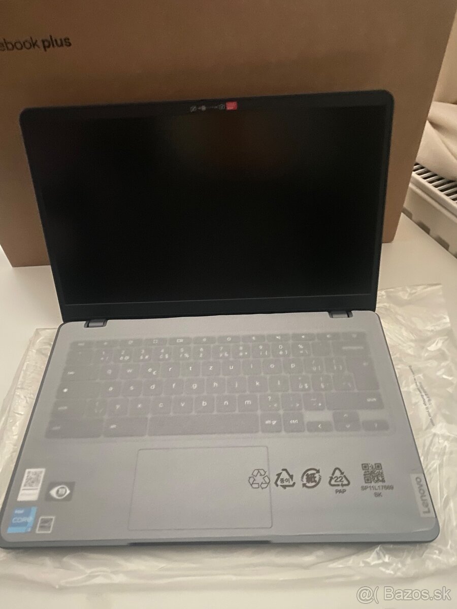 Predam nový notebook LENOVO - 2