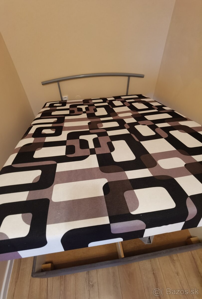 Manželská posteľ 140x200cm s úložným priestorom - 2