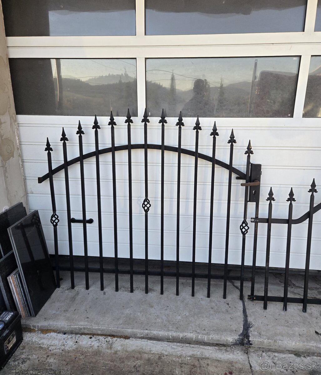 Kovaný plot brána - 2