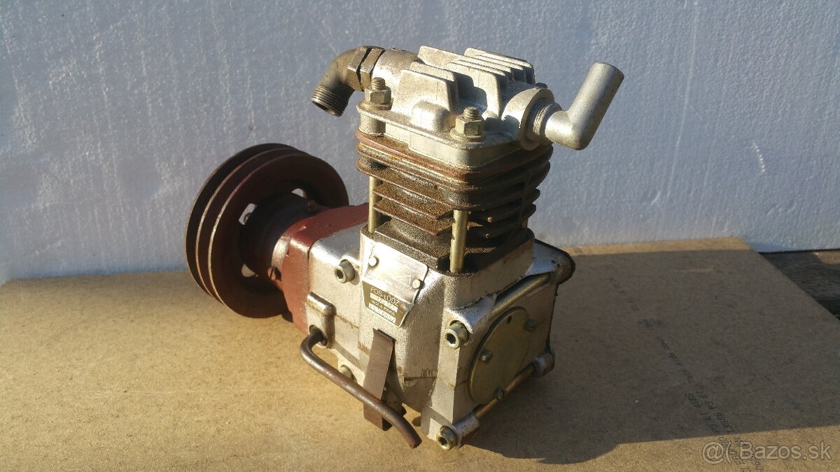 Kompresor na traktor UR II - 2