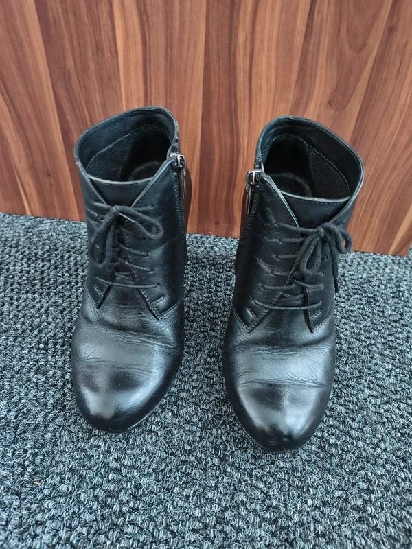 Kotníkové čizmy - 2