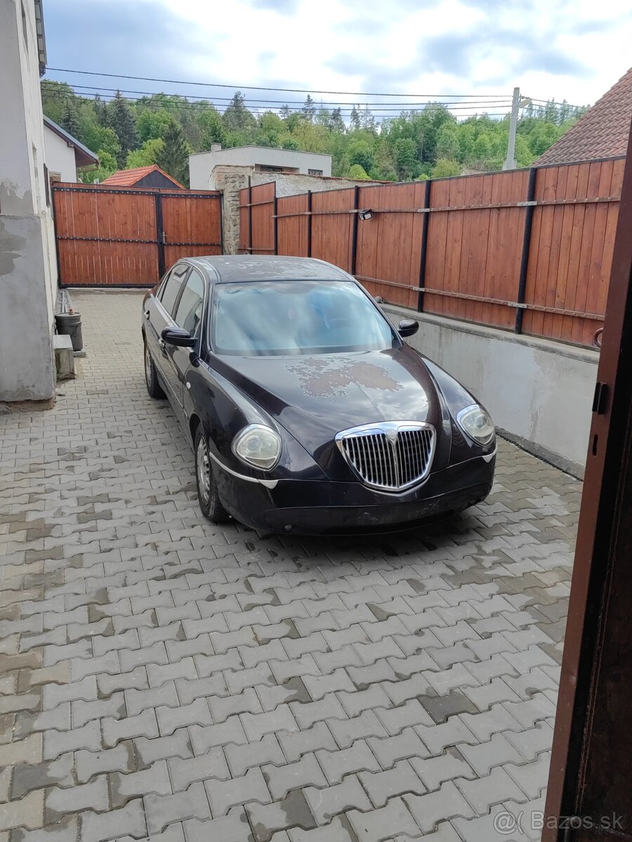 lancia thesis dily - 2