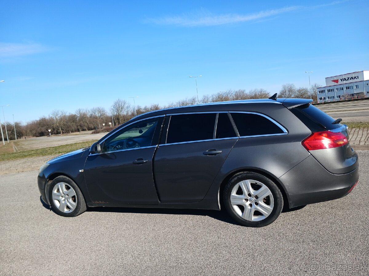 Opel insignia - 2