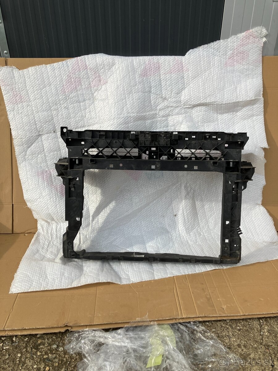 chladicova stena seat ateca predni celo - 2