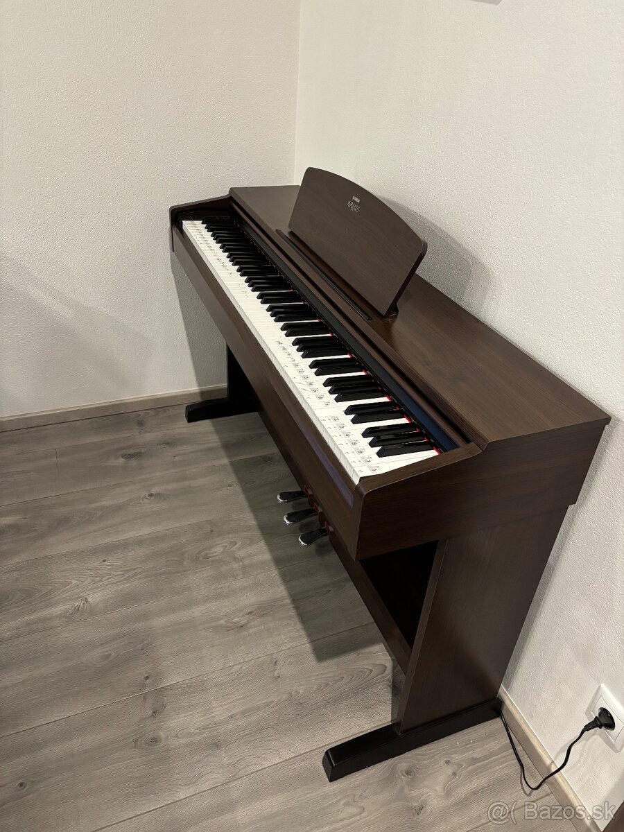 Yamaha Arius YDP-140 - 2