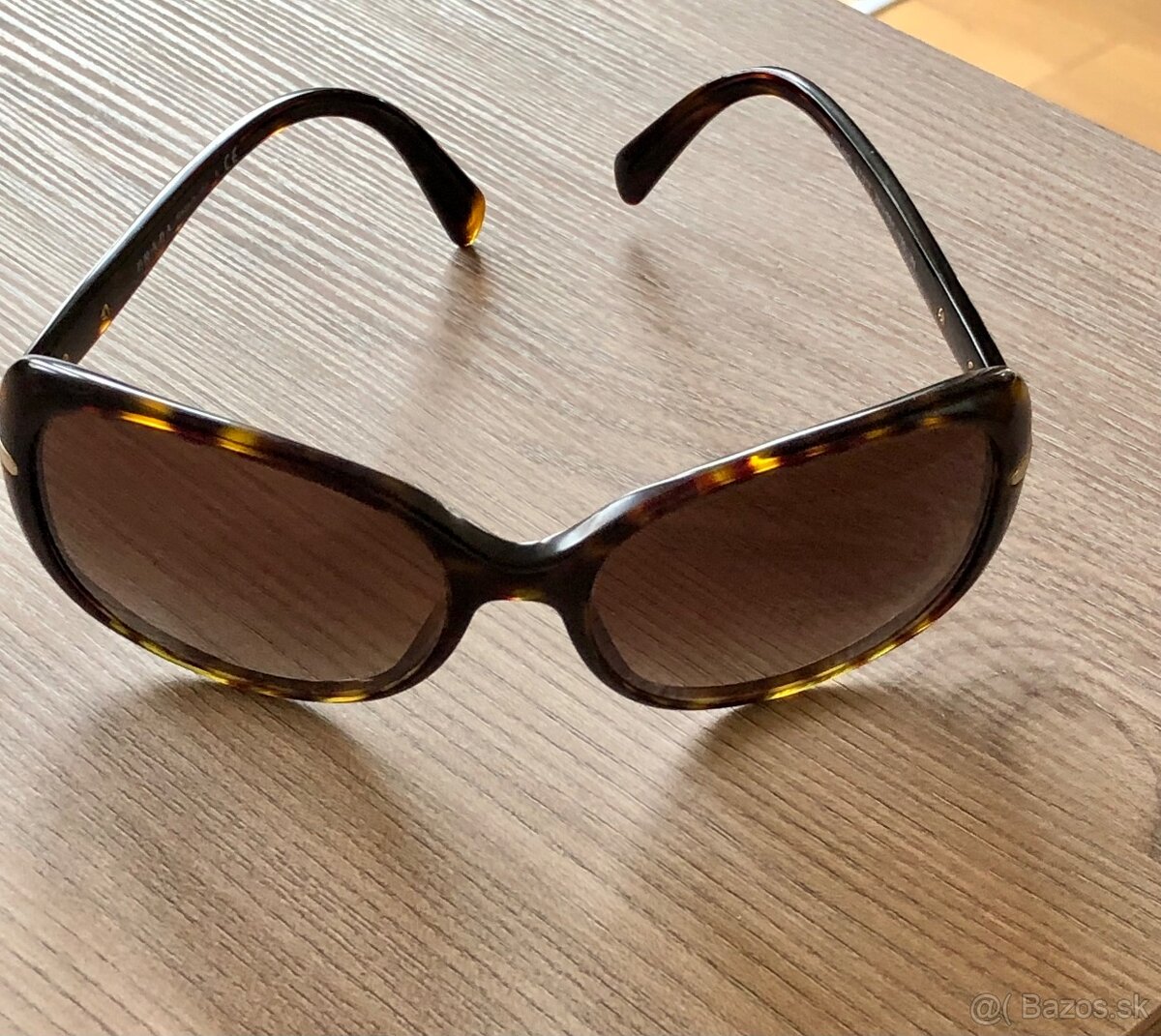 Slnecne okuliare - Prada - 2