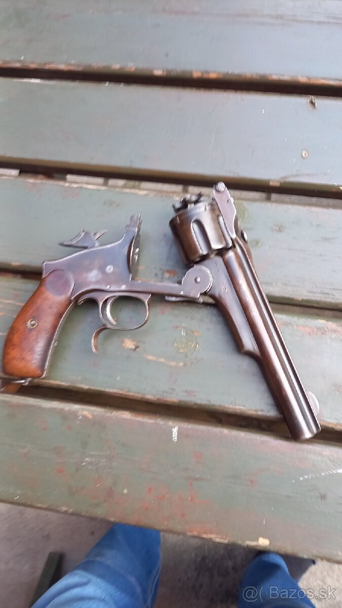 Revolver Smith Wesson Rusian - 2