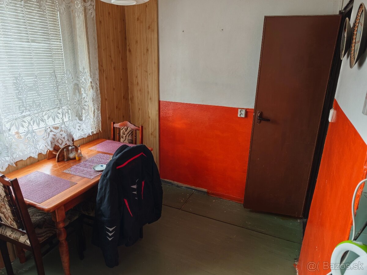 Predaj veľký 3 izbový byt s balkónom na Okružnej ulici - 2