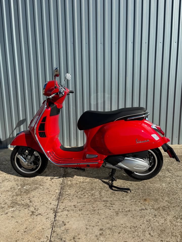 Vespa 300GTS - 2