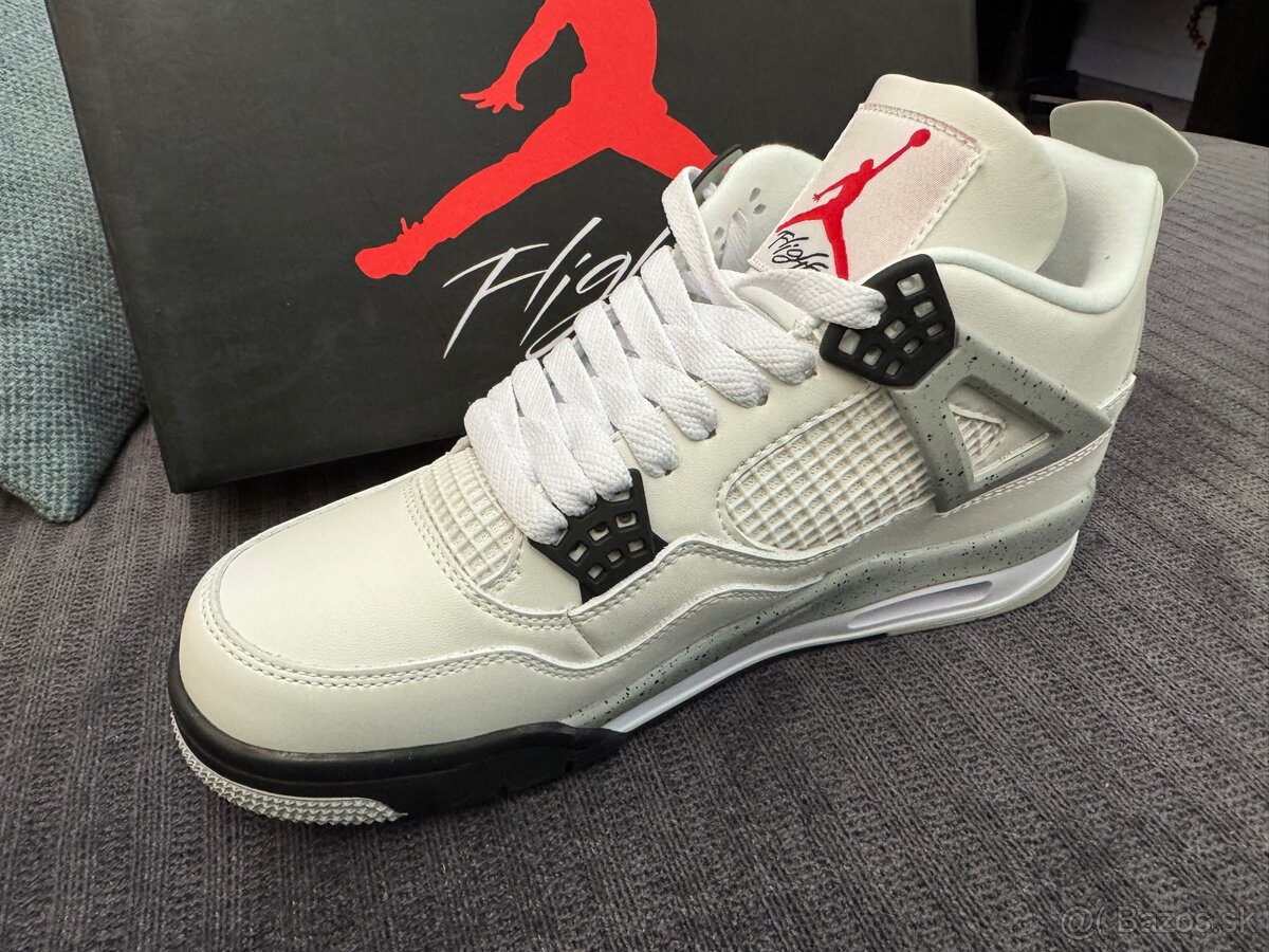 Air Jordan 4 Retro - 2