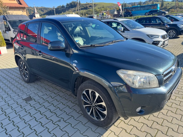 Toyota RAV4 2.2 D-4D AKONTACIA OD 0% - 2