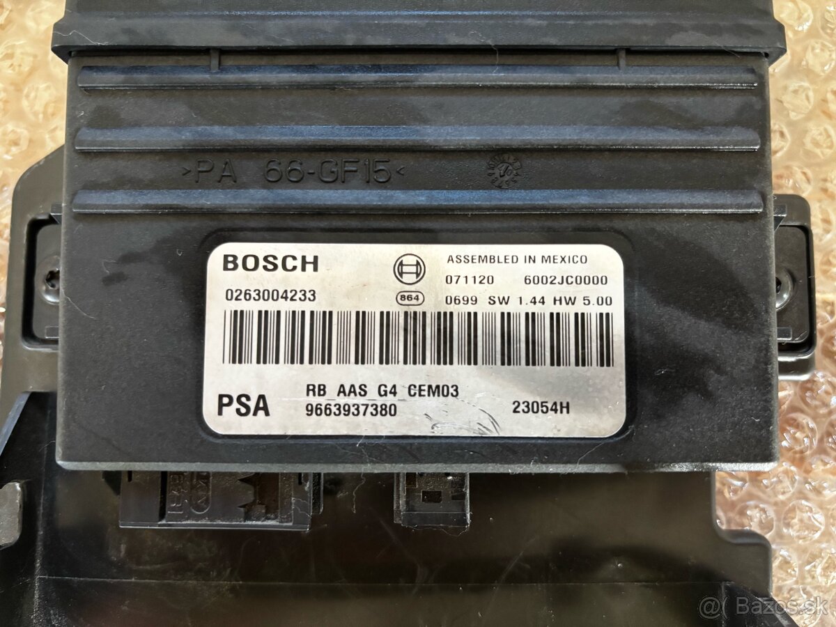 Riadiaca jednotka Parkovacích senzorov Peugeot 308 T7 - 2