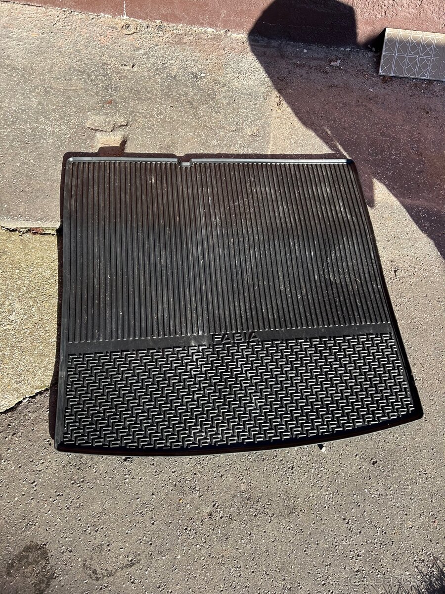 Gumená vanička do auta - 2