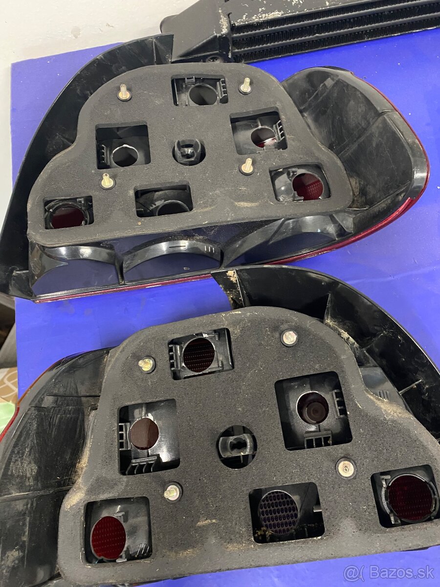 zadné sveto BMW E39 predface prave+lave - 2