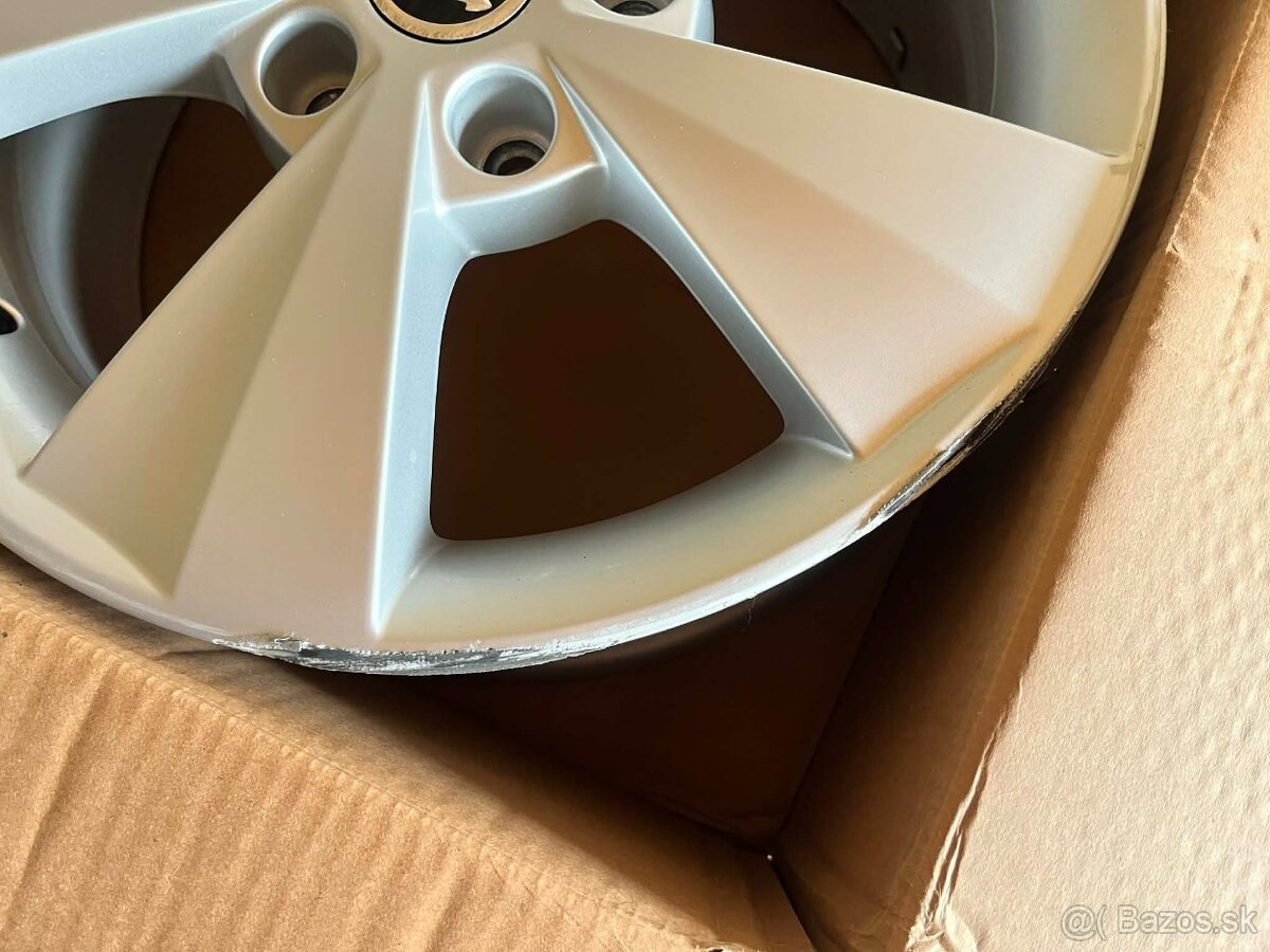 Predám Hlinikový disk VELORUM 6,5Jx16" ET46 5x112 - 2