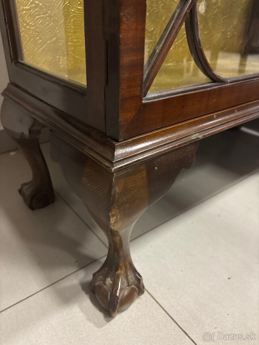 Anglická vitrína Chippendale / Queen Anne - 2