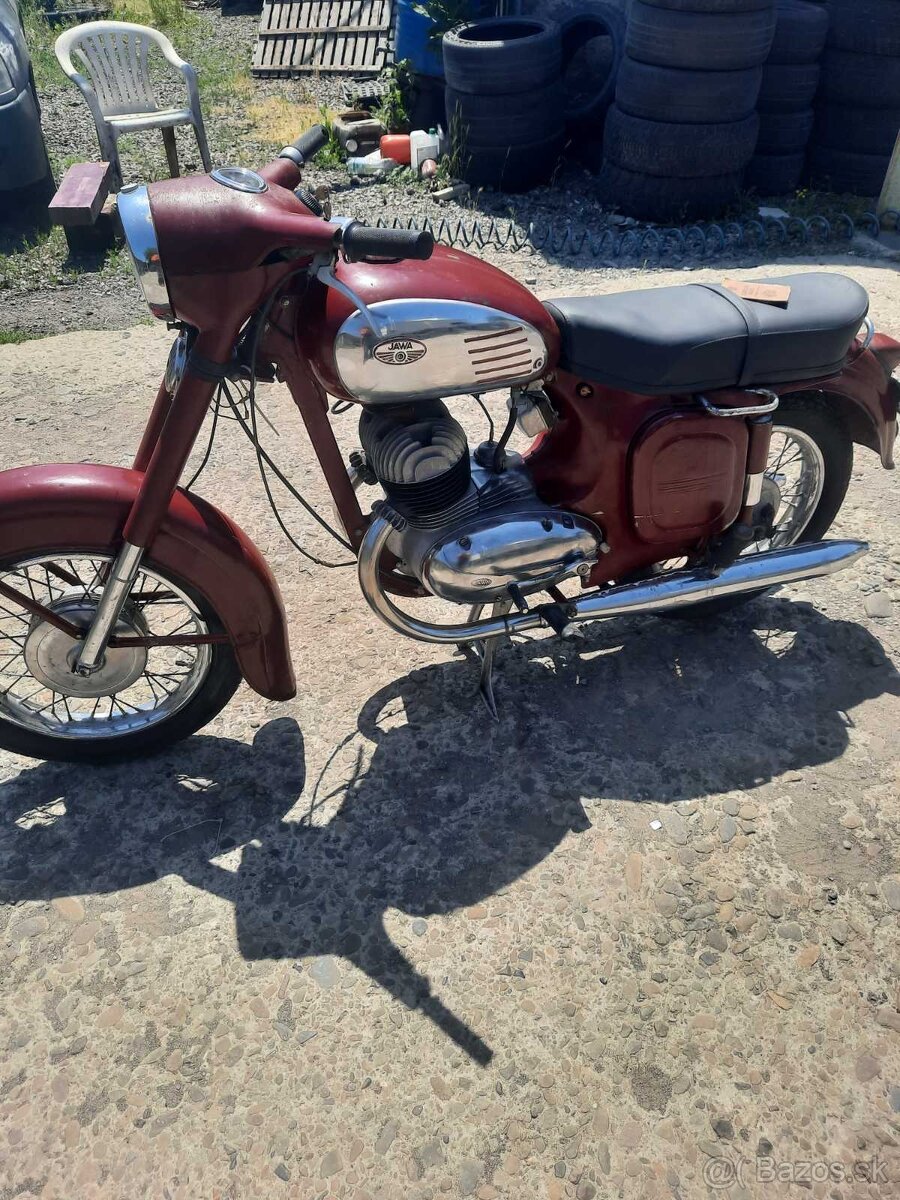 Jawa 350 model 354 - 2