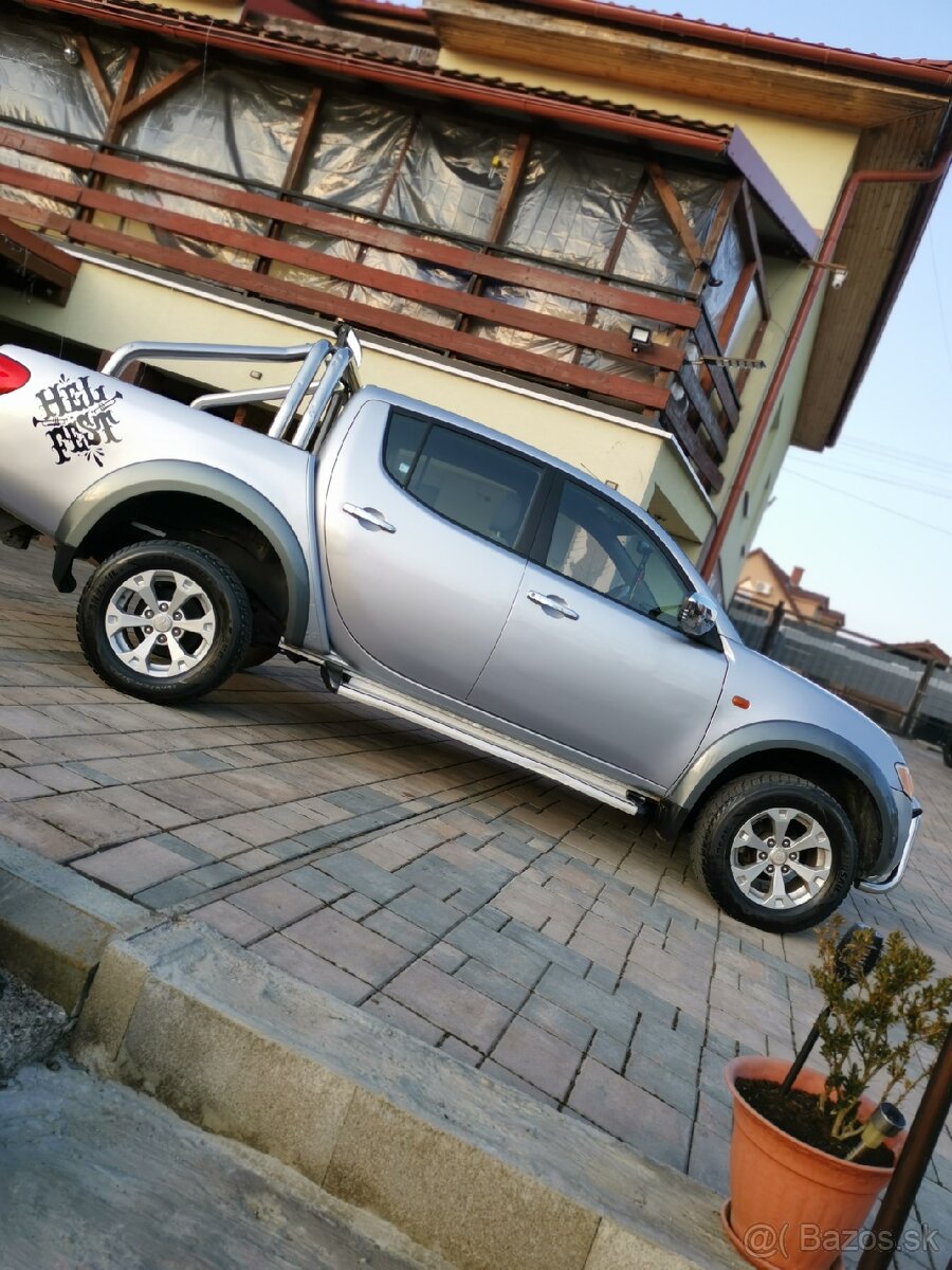 Mitsubishi l200 2 5did - 2