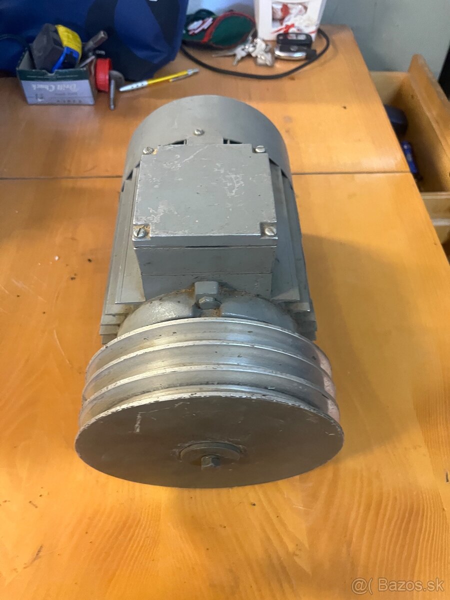 Eletromotor mohelnice 2.2kw/2865ot - 2