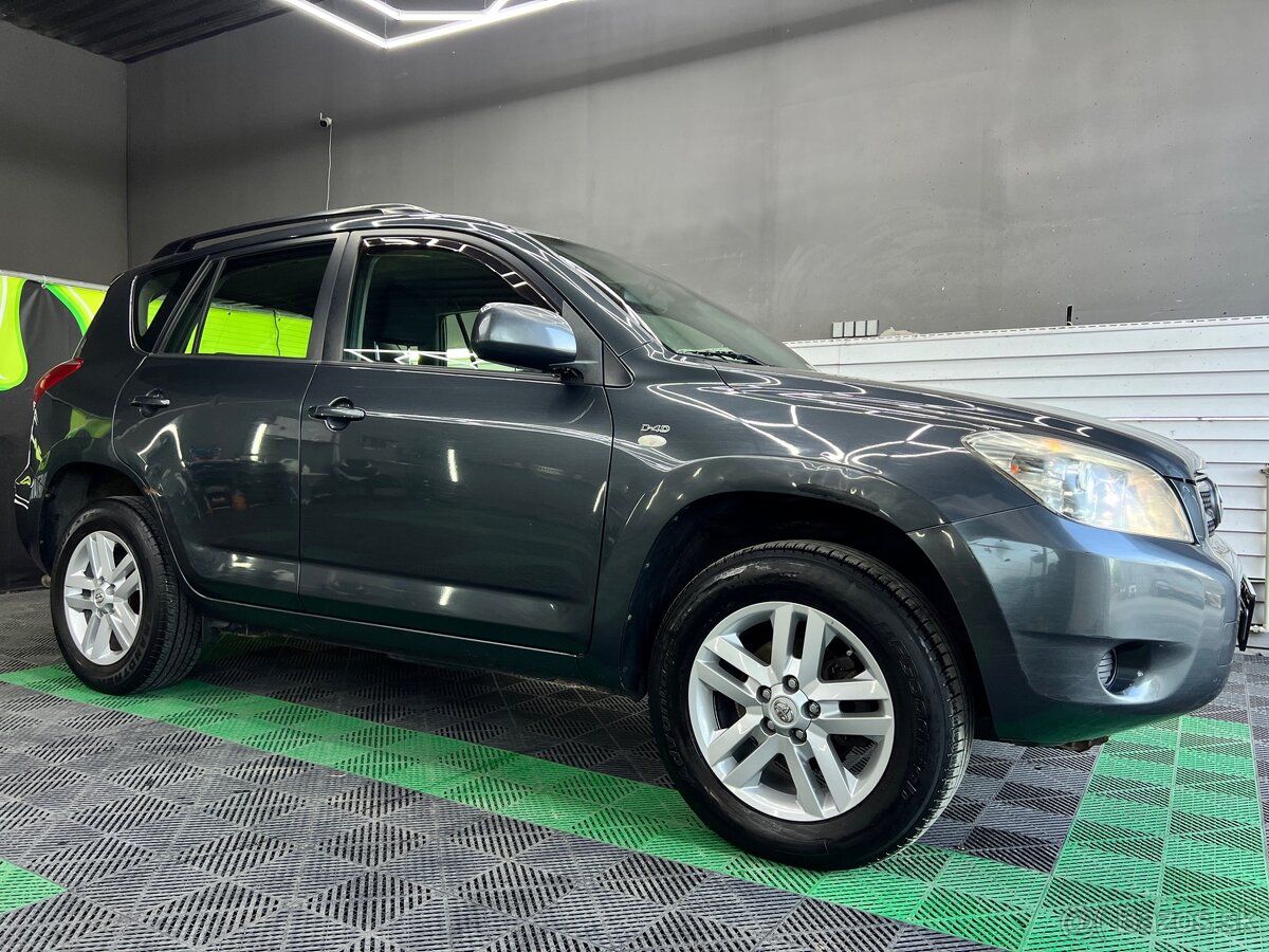 Toyota Rav 4 - 2