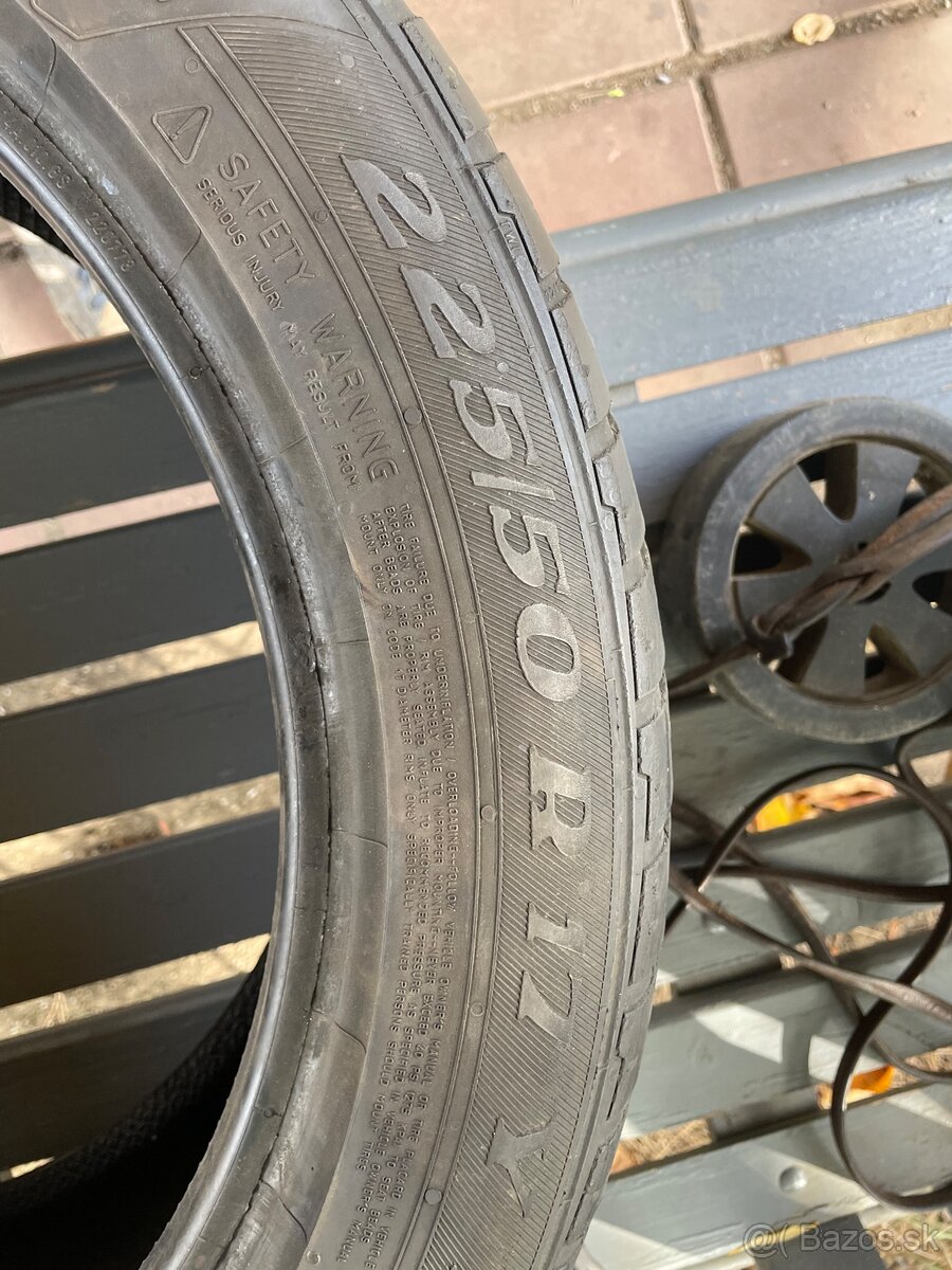 225/50 R17 - 2