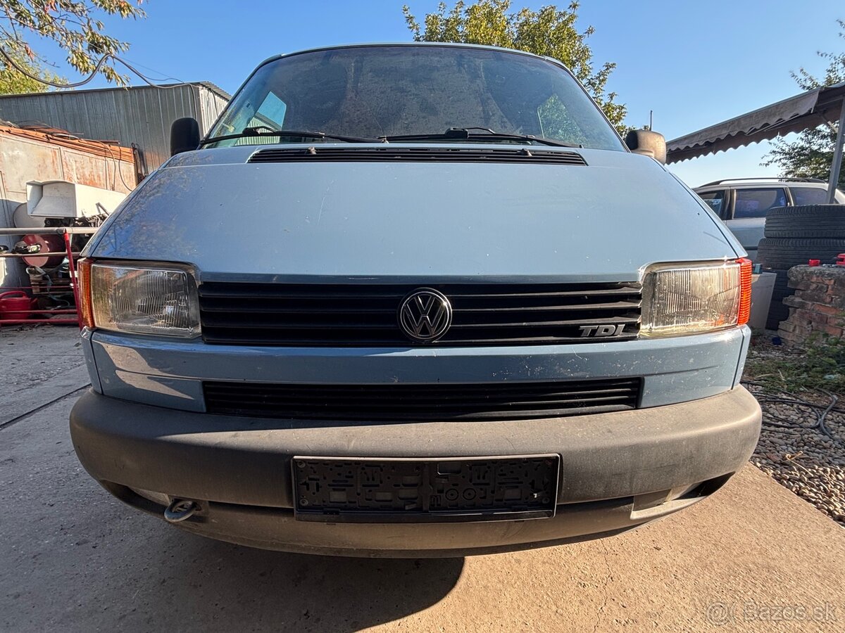 Volkswagen Transporter - 2